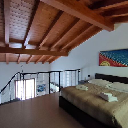 Iseolakerental - La Rocca Castro  Экстерьер фото
