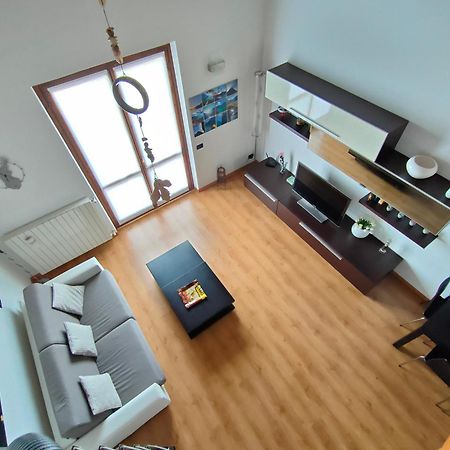 Iseolakerental - La Rocca Castro  Экстерьер фото